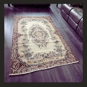 Hali39a Vintage Turkish rug Isparta 10x7 handmade wool red floral design