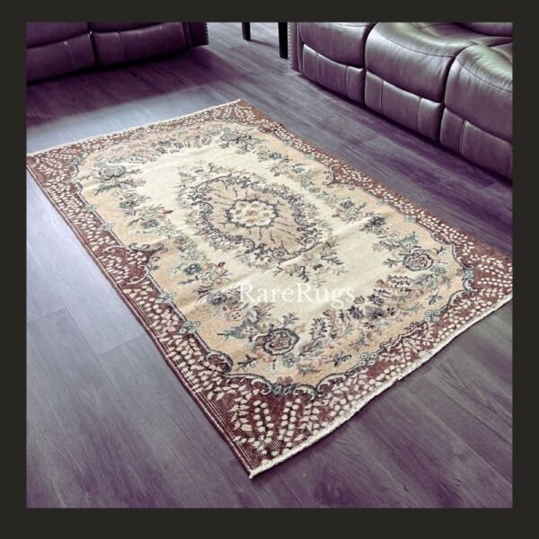 hali39b Vintage Turkish rug Isparta 10x7 handmade wool red floral design