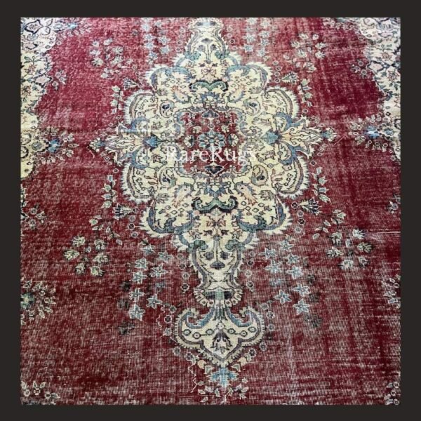 hali46b Vintage Turkish rug Isparta 9.8x7 handmade wool red medallion design