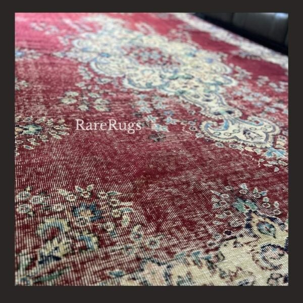 hali46c Vintage Turkish rug Isparta 9.8x7 handmade wool red medallion design