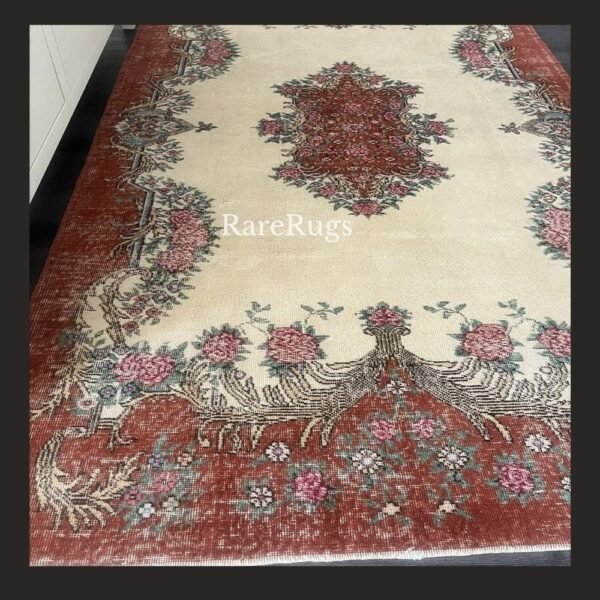 haliAd One of a kind vintage Turkish rug Isparta 9.1x5.7 handmade wool medallion motif beige red