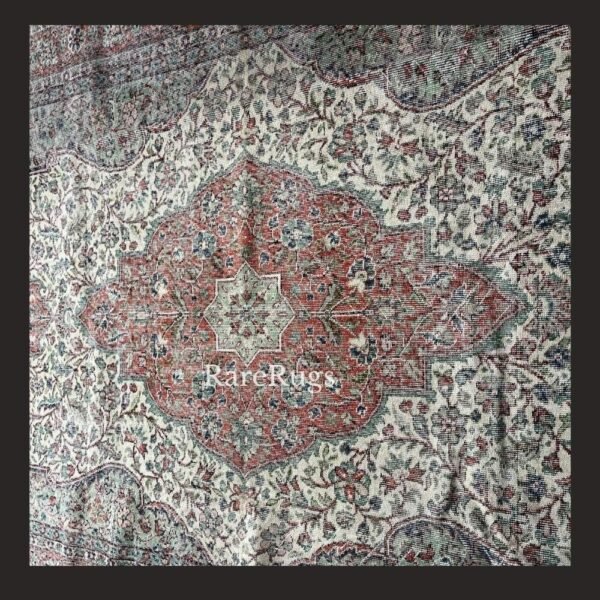 haliCc One of a kind vintage Turkish rug Isparta 11x7 handmade wool soft neutral floral medallion design