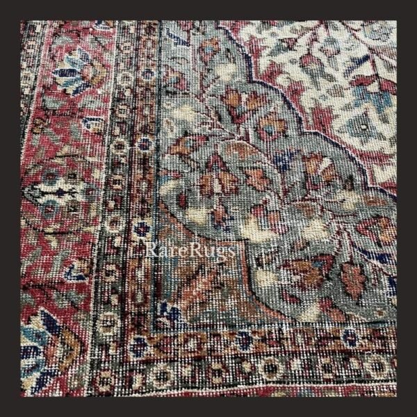 haliDh One of a kind vintage Turkish rug Isparta 9x6 handmade wool soft neutral floral medallion design
