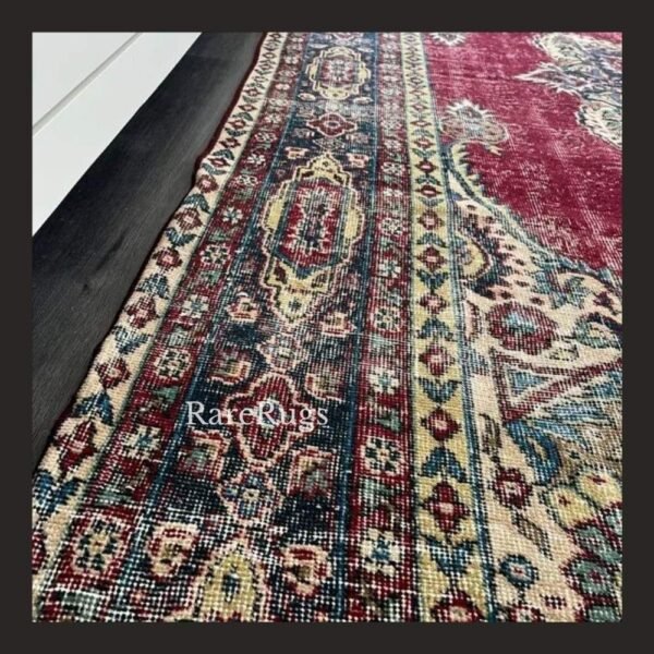 haliG2c One of a kind vintage Turkish rug Isparta 11.3x6.3 handmade wool red medallion floral design