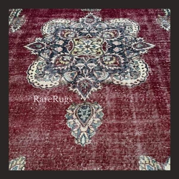 haliG2e One of a kind vintage Turkish rug Isparta 11.3x6.3 handmade wool red medallion floral design